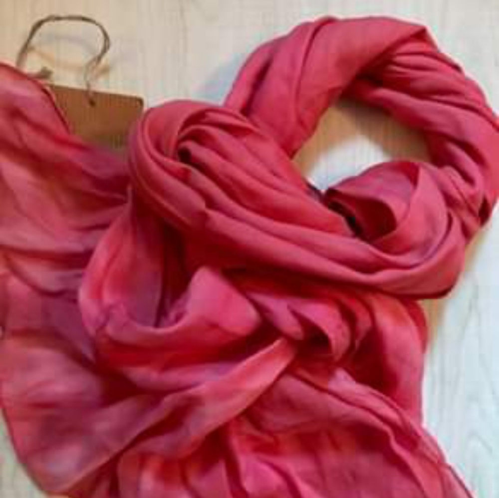 Uverto Ciatti Color Fuchsia scarf